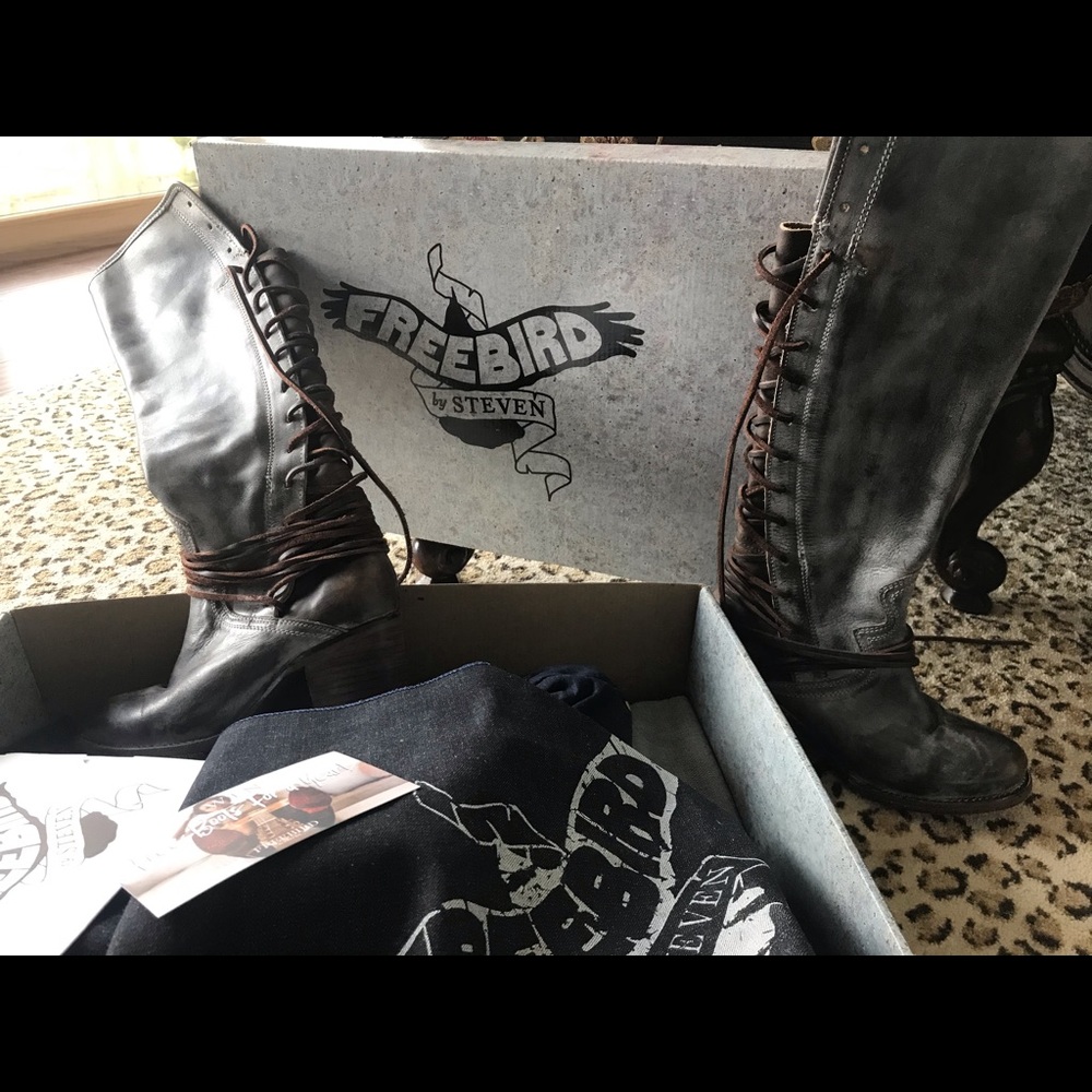 Freebird Coal (Ice) Boots